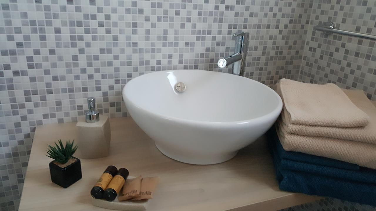 Cuorematto Poggiridenti Ngoại thất bức ảnh